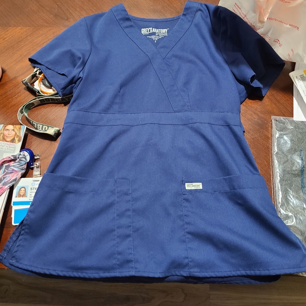 Greys anatomy scrub top